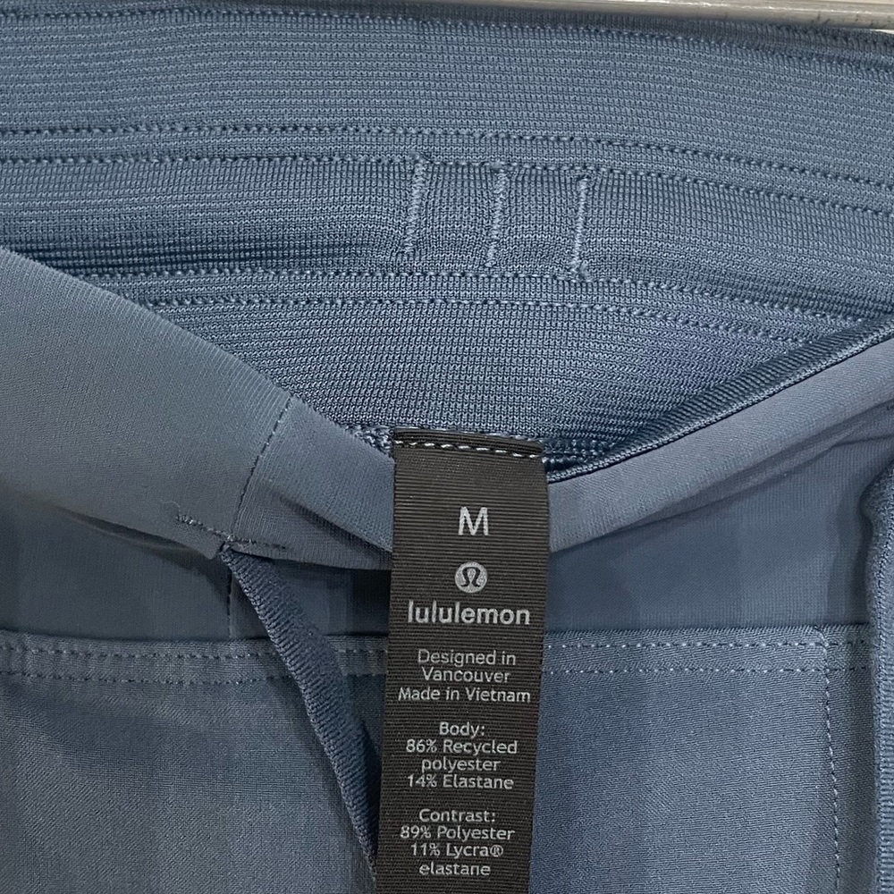 Lululemon t.h.e. Athletic 9" Shorts Linerless Workout Blue Gym Training Men’s M - Picture 2 of 6